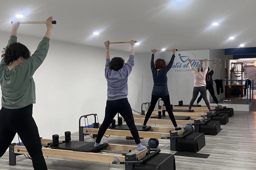 Cómo mantener tu entrenamiento de Pilates Reformer cuando llega el frío